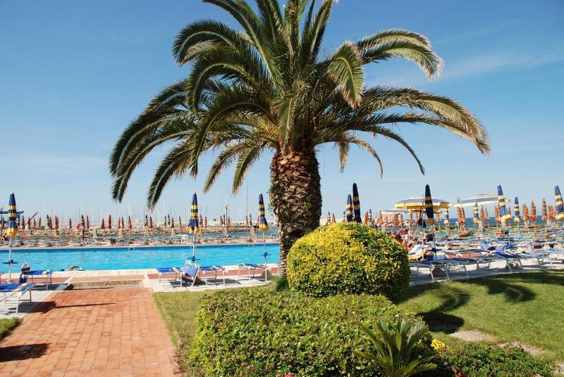 Hotel Baia Del Sole - Havuz