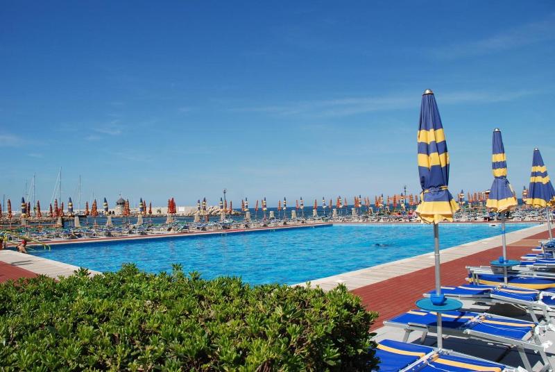 Hotel Baia Del Sole - Teras