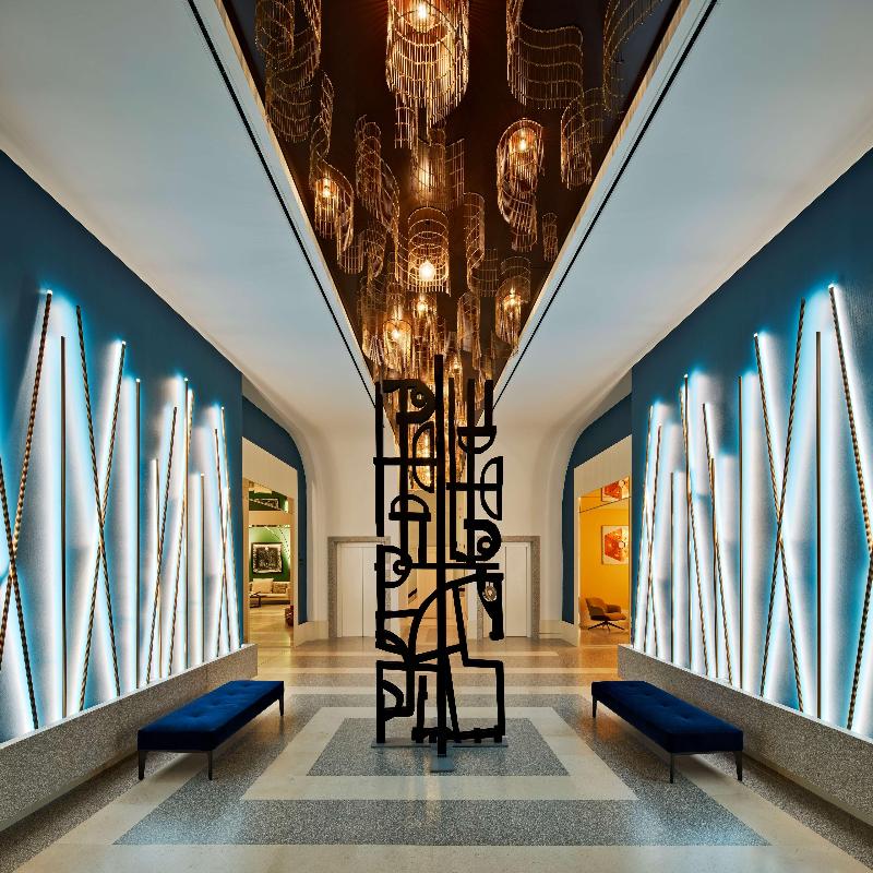 de Bonart Naples-Curio Collection by Hilton - Lobi