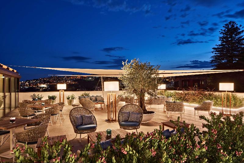 de Bonart Naples-Curio Collection by Hilton - Genel