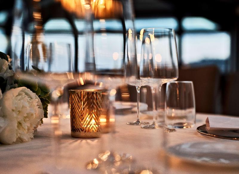de Bonart Naples-Curio Collection by Hilton - Restoran