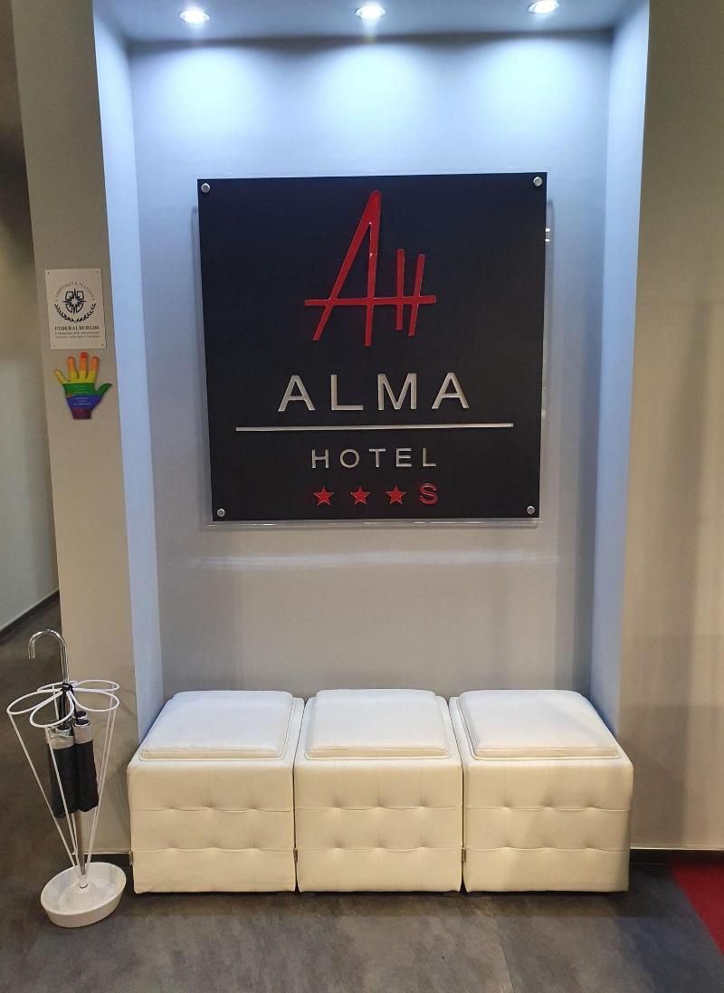 Alma Hotel - Lobi