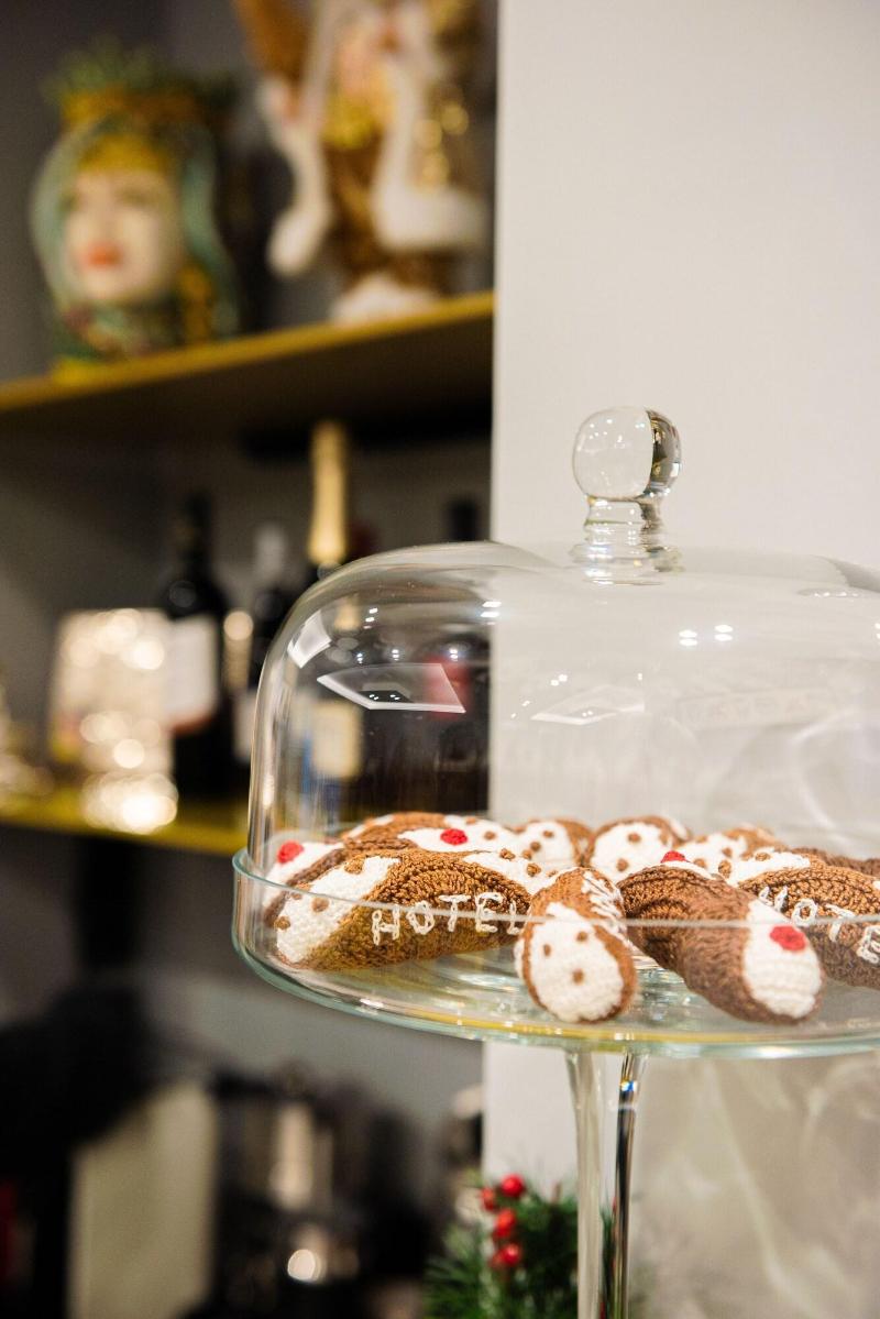 Alma Hotel - Genel