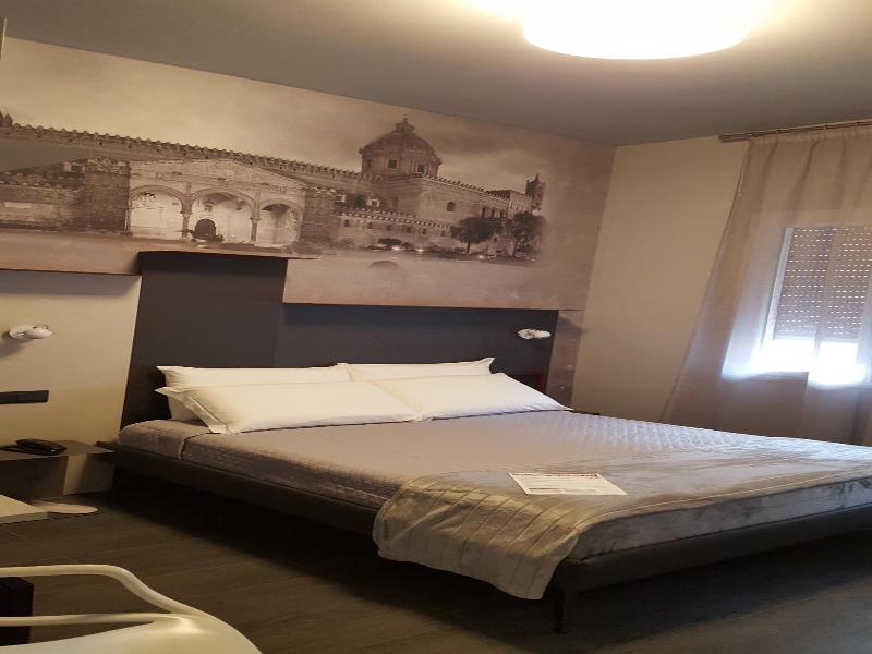 Alma Hotel - Genel
