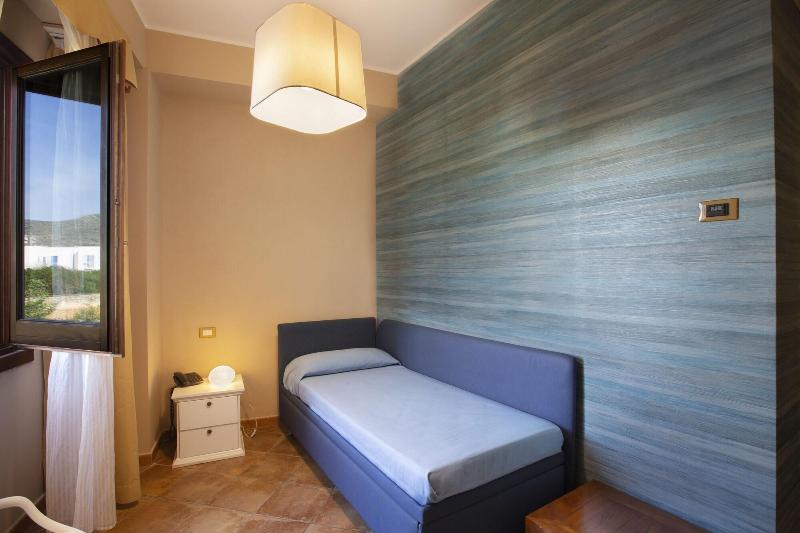 Favignana Hotel Concept Holiday - Oda