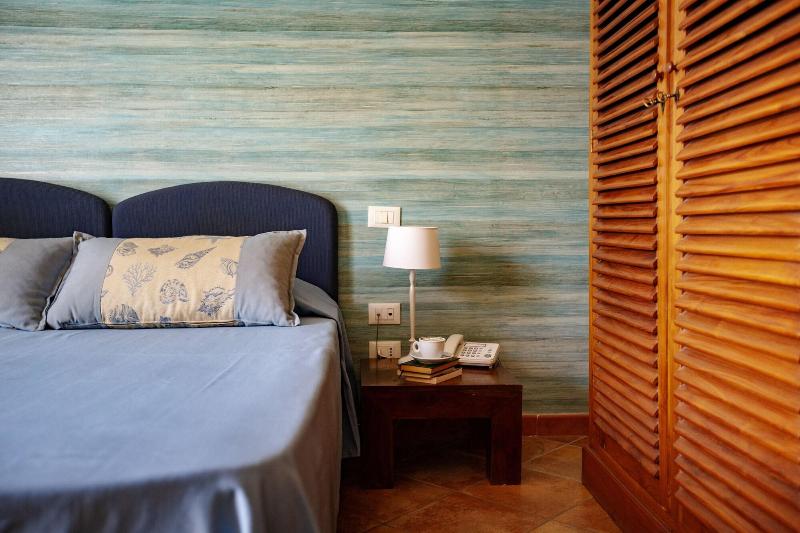Favignana Hotel Concept Holiday - Oda