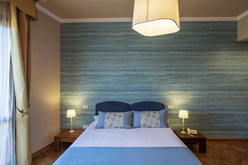 Favignana Hotel Concept Holiday - Oda