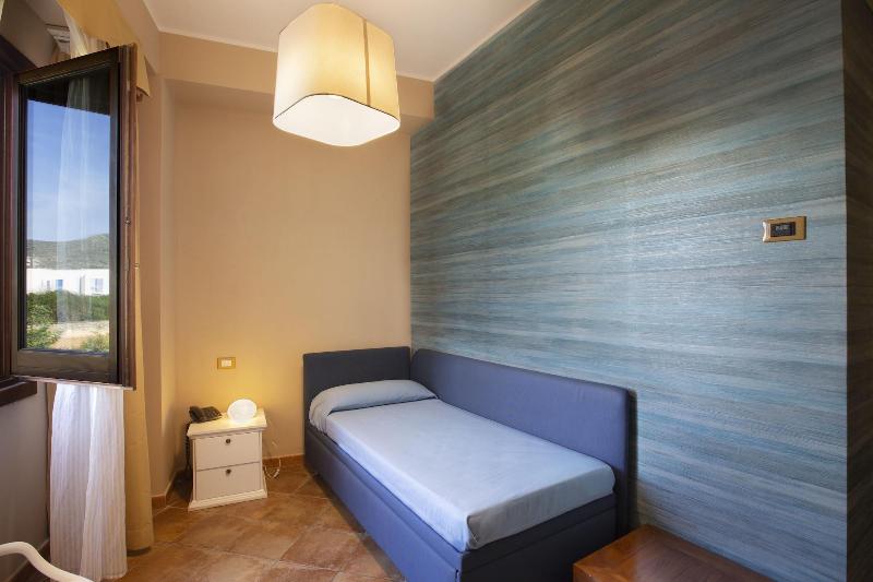 Favignana Hotel Concept Holiday - Oda