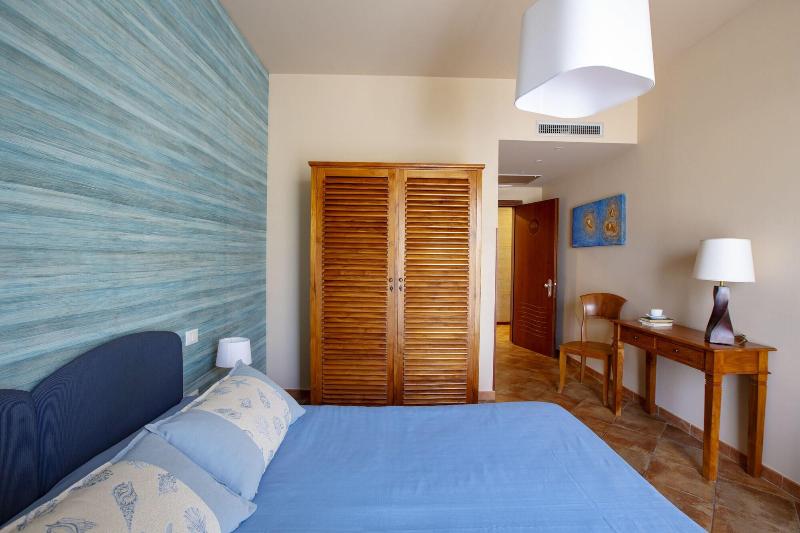 Favignana Hotel Concept Holiday - Oda