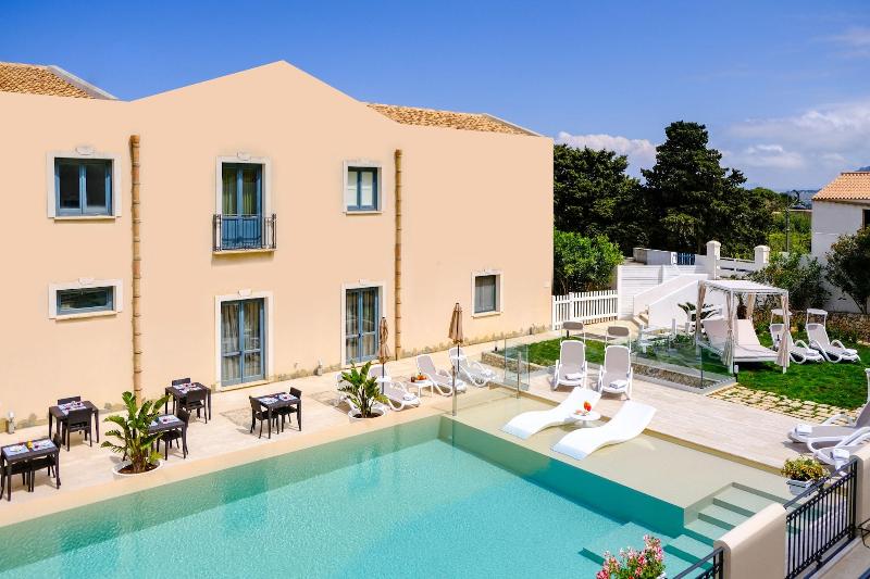 Hotel Baglio Di Scopello - Havuz