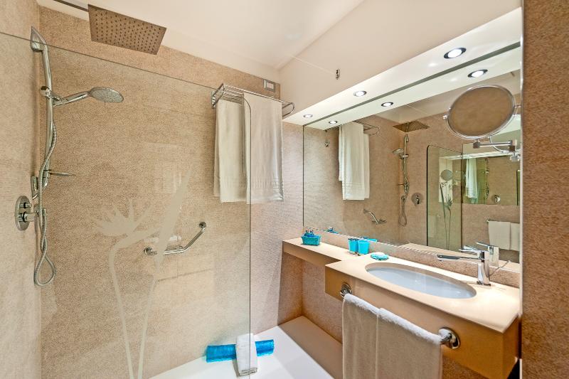 Acacia Palace - Only Adults 12+ - Oda
