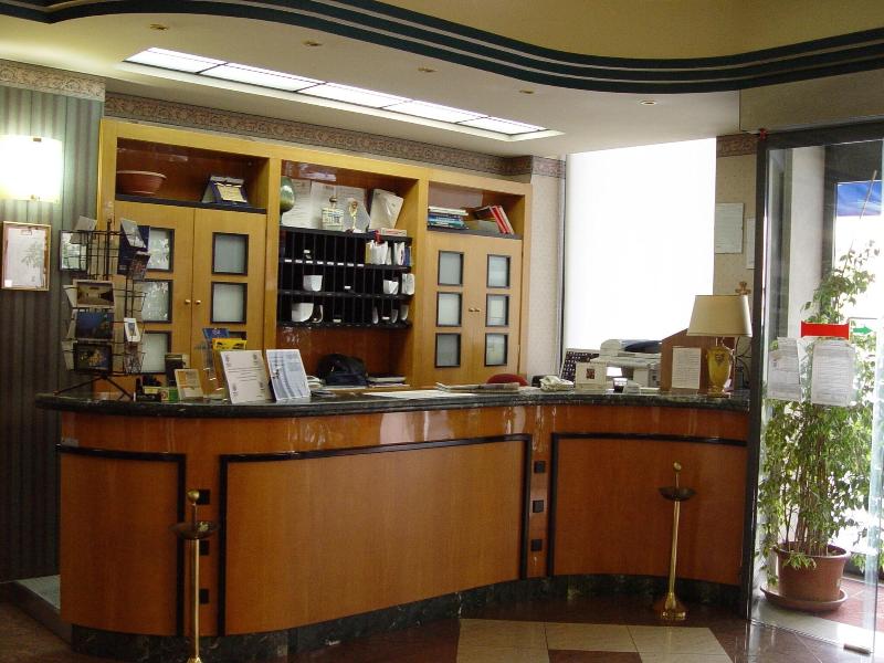 Hotel Kroma - Lobi
