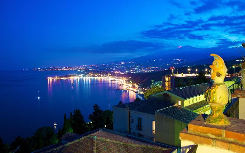 Villa Carlotta - Genel