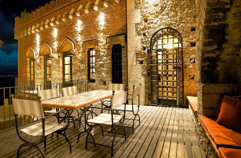 Villa Carlotta - Genel
