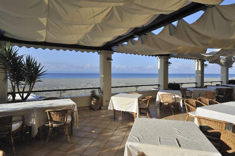 Hotel Ristorante La Lampara - Teras