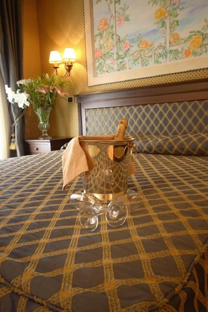 Hotel Don Carlo 4S - Oda