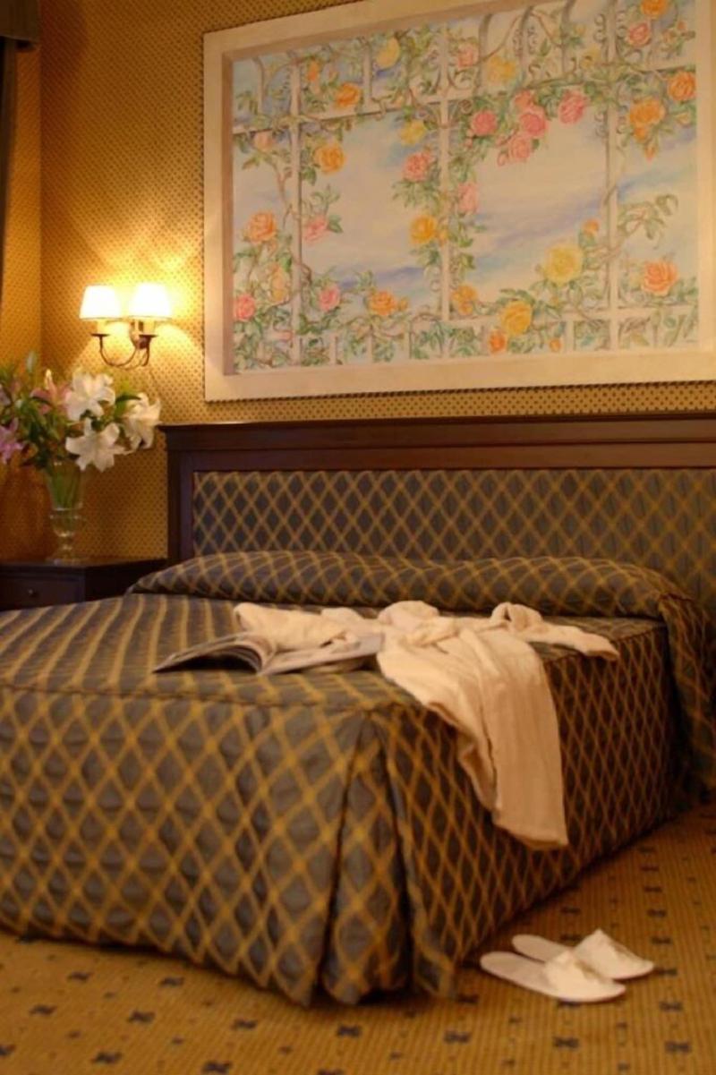 Hotel Don Carlo 4S - Oda