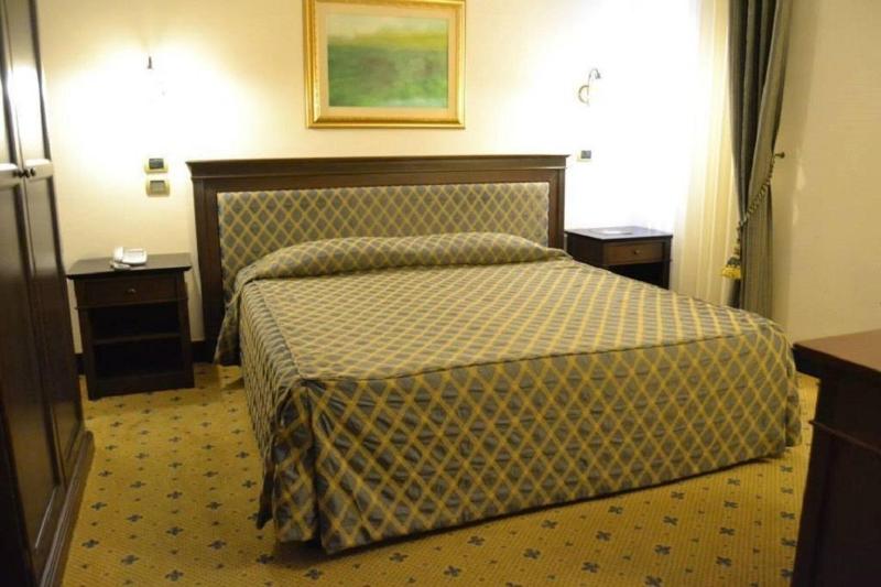 Hotel Don Carlo 4S - Oda