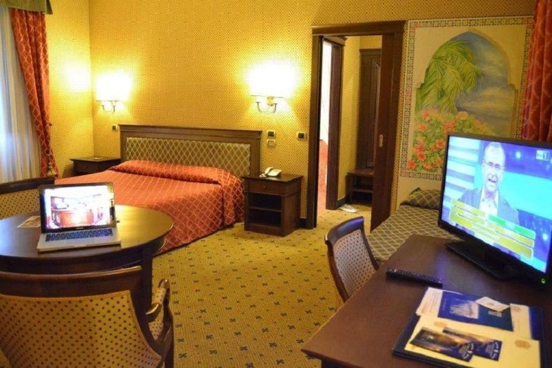 Hotel Don Carlo 4S - Oda