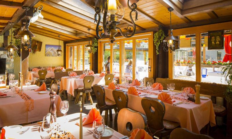 Modern Rooms by Täscherhof - Restoran