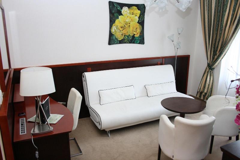 Hotel Grand - Oda