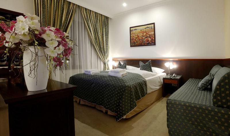 Hotel Grand - Oda