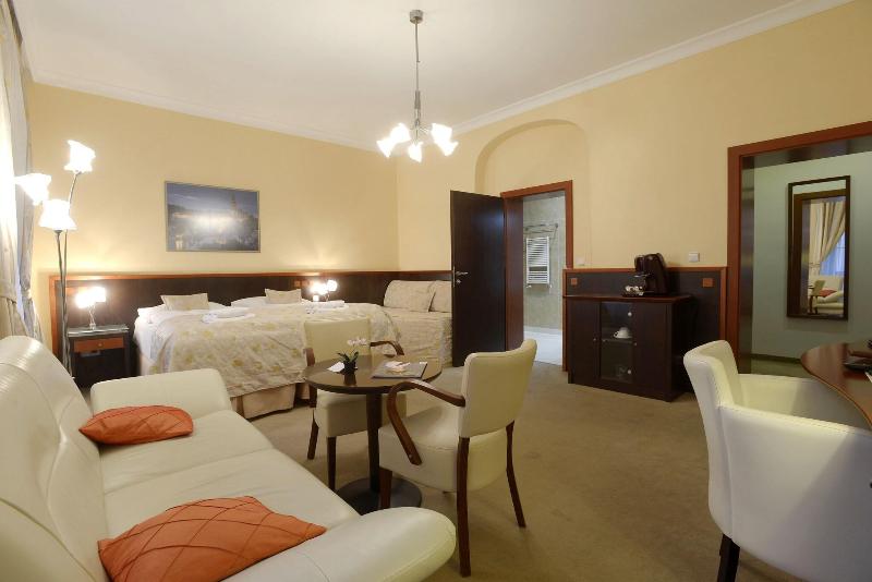 Hotel Grand - Oda