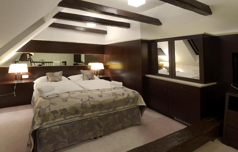 Hotel Grand - Oda