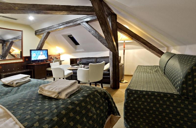 Hotel Grand - Oda