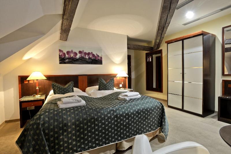 Hotel Grand - Oda