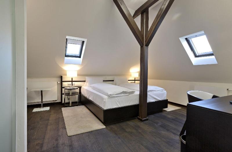 Hotel Grand - Oda