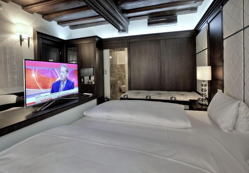 Hotel Grand - Oda