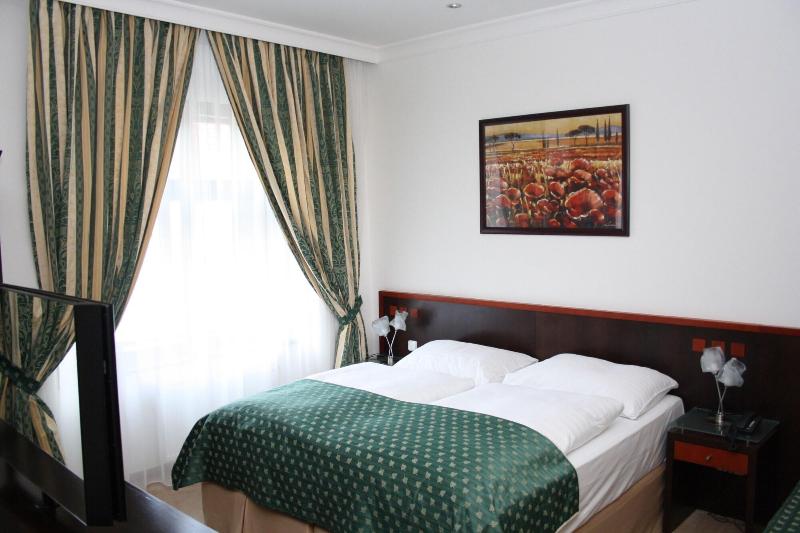 Hotel Grand - Oda