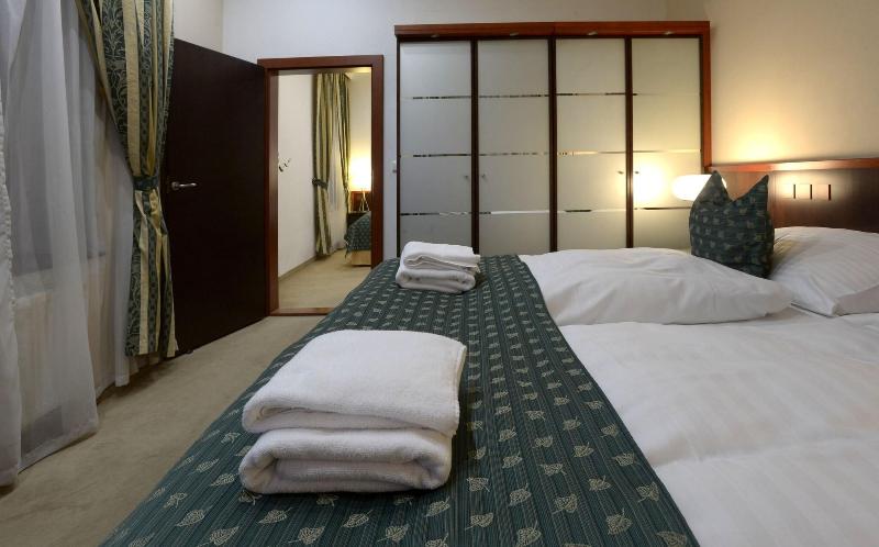 Hotel Grand - Oda