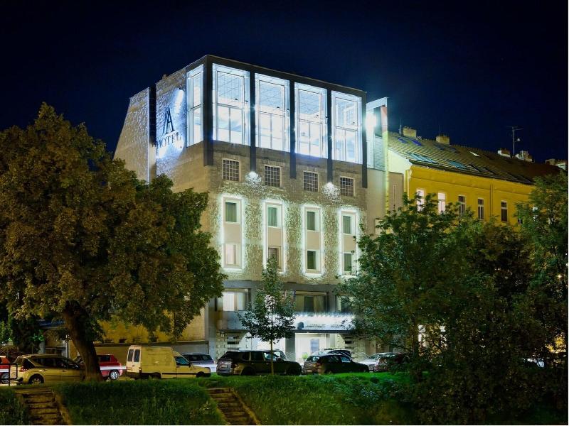 A-Austerlitz Hotel - Genel