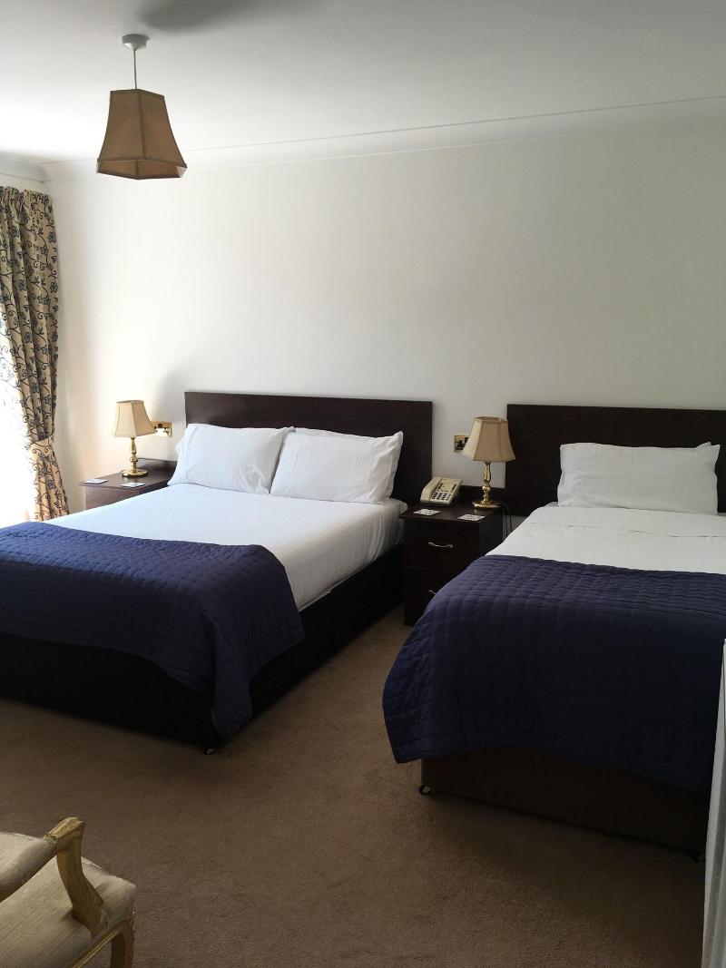 Balmoral Hotel - Oda