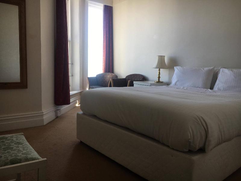 Balmoral Hotel - Oda