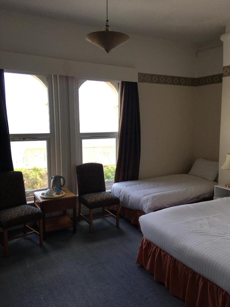 Balmoral Hotel - Oda