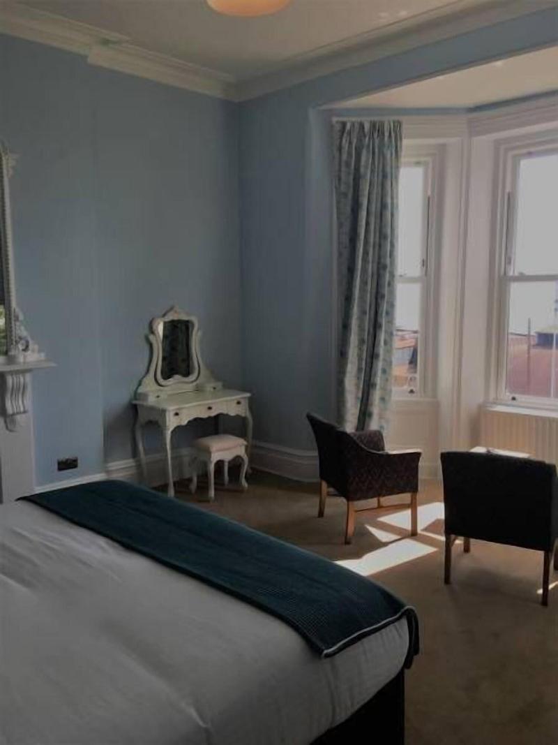 Balmoral Hotel - Oda