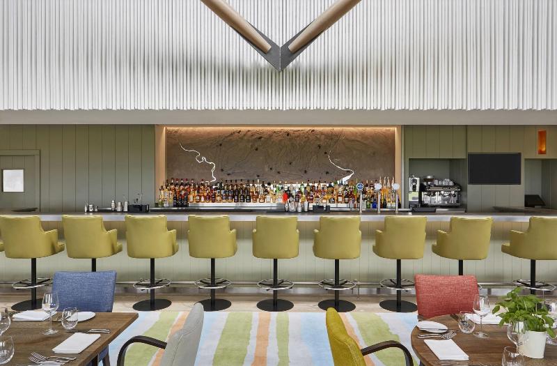 The Machrie Hotel & Golf Links - Bar