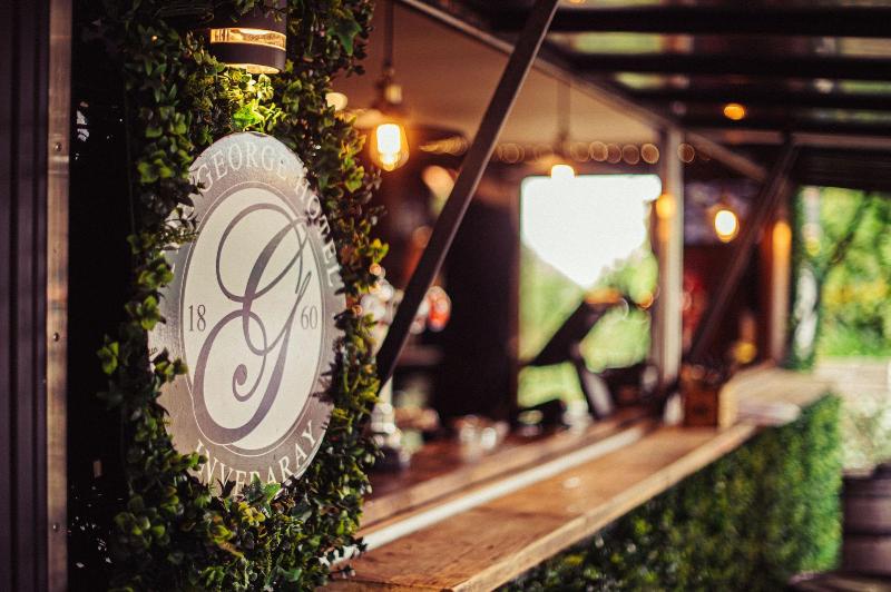 The George Hotel - Bar