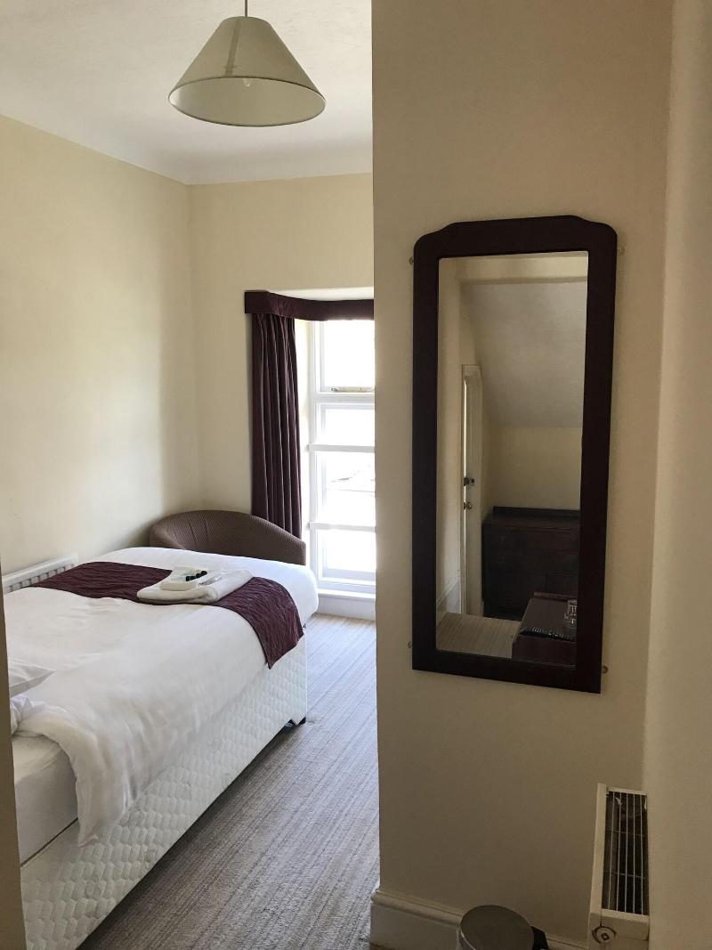 The Crown Hotel - Oda