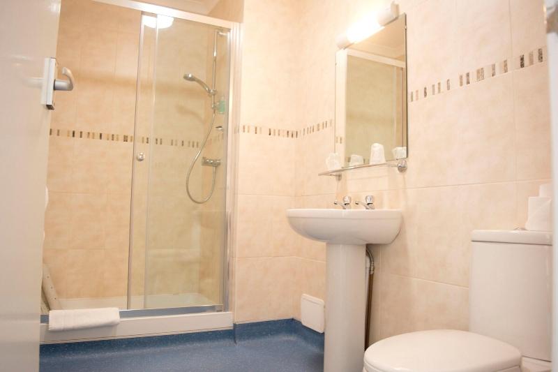 Tlh Carlton Hotel - Oda