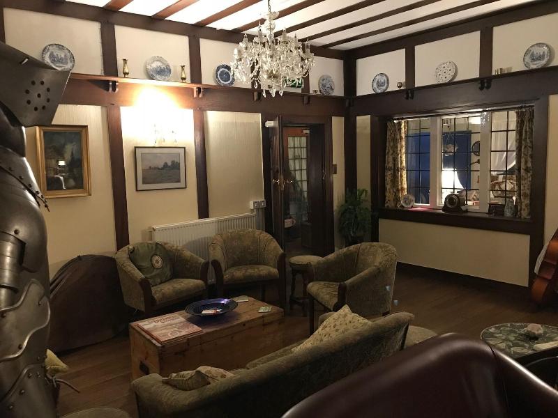 Barons Court Hotel - Bar