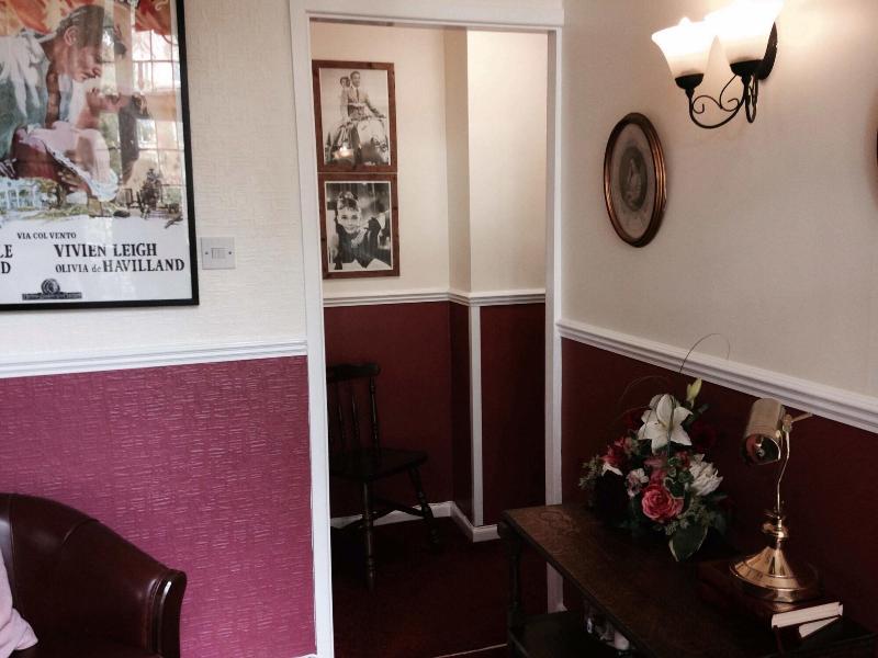 Barons Court Hotel - Lobi
