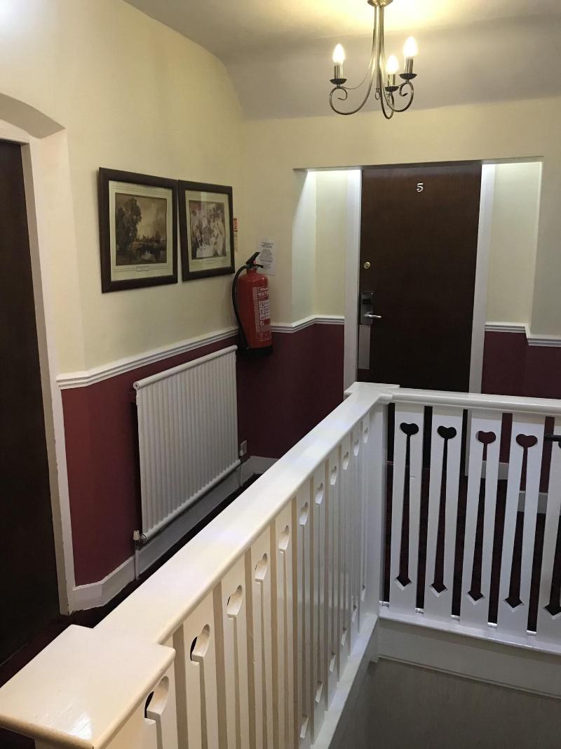 Barons Court Hotel - Lobi