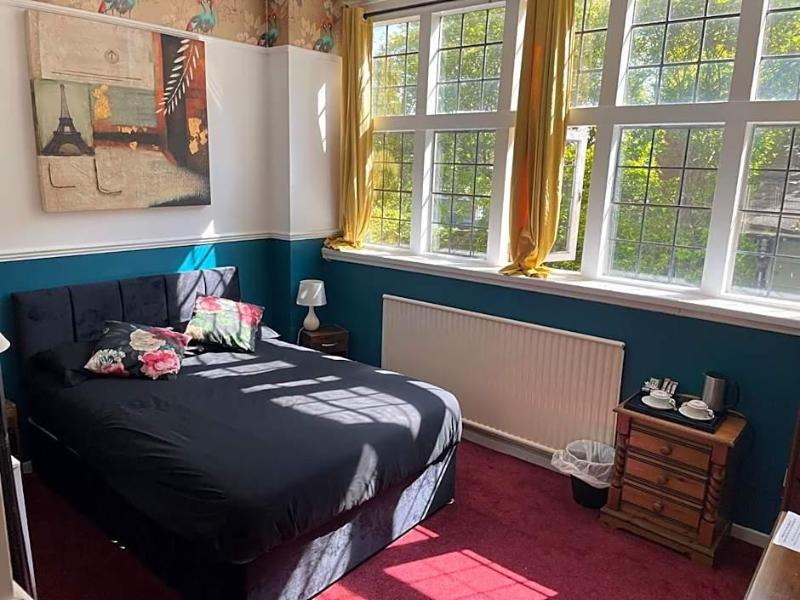 Barons Court Hotel - Genel