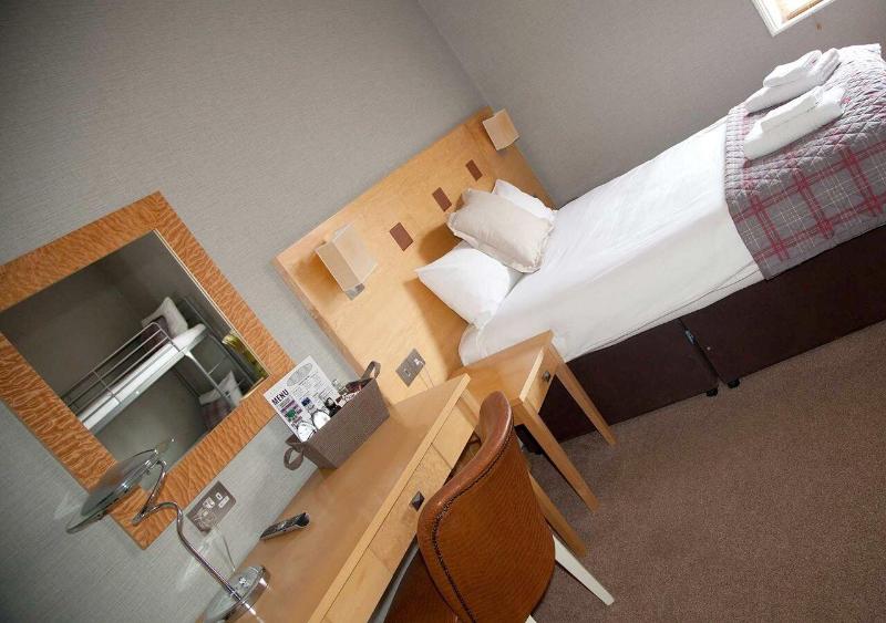 Warwick Arms Hotel - Oda