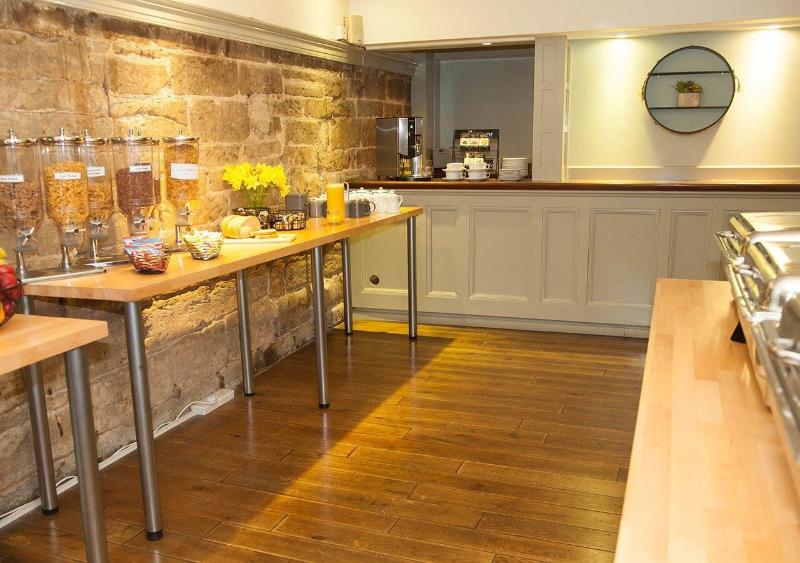 Warwick Arms Hotel - Restoran