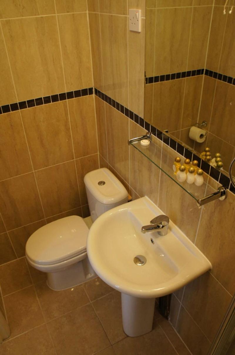 Sapphire Hotel - Oda